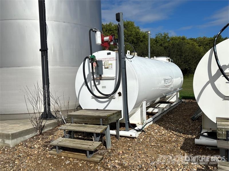 Meridian 10000L 2641 gal Skid Mounted Steel Diesel Fuel Tan Polttoaine- ja lisäainesäiliöt