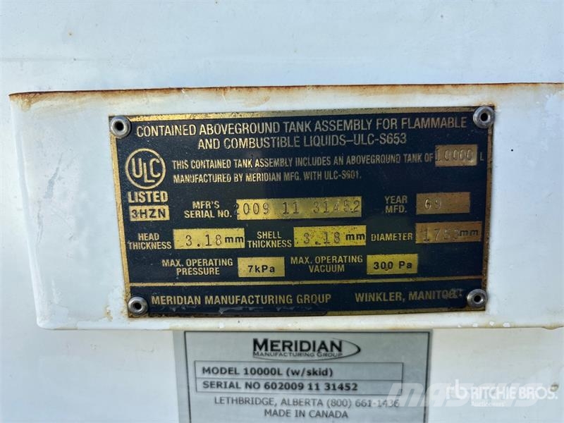 Meridian 10000L 2641 gal Skid Mounted Steel Diesel Fuel Tan Polttoaine- ja lisäainesäiliöt