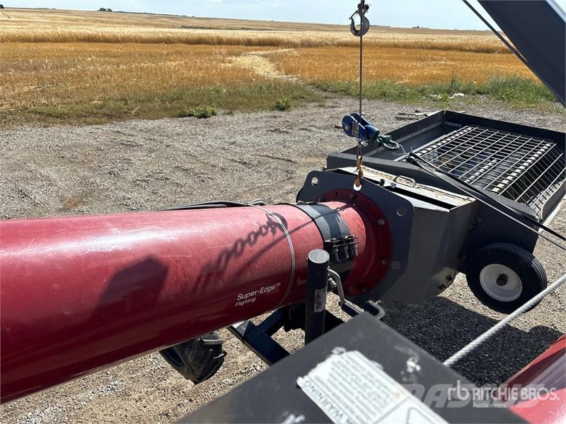 Meridian 1385 13 in x 85 ft Swing Grain Auger Dopravné zariadenia