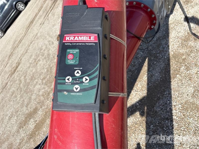 Meridian 1385 13 in x 85 ft Swing Grain Auger Dopravné zariadenia
