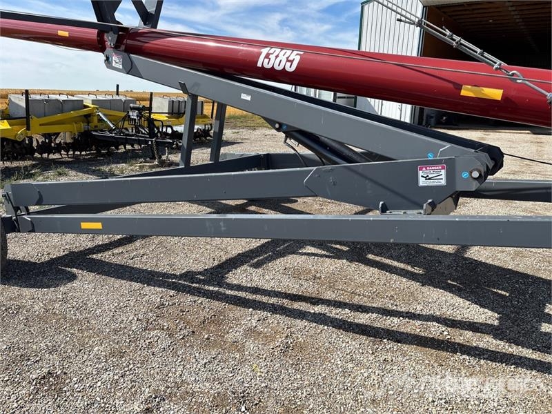 Meridian 1385 13 in x 85 ft Swing Grain Auger Dopravné zariadenia