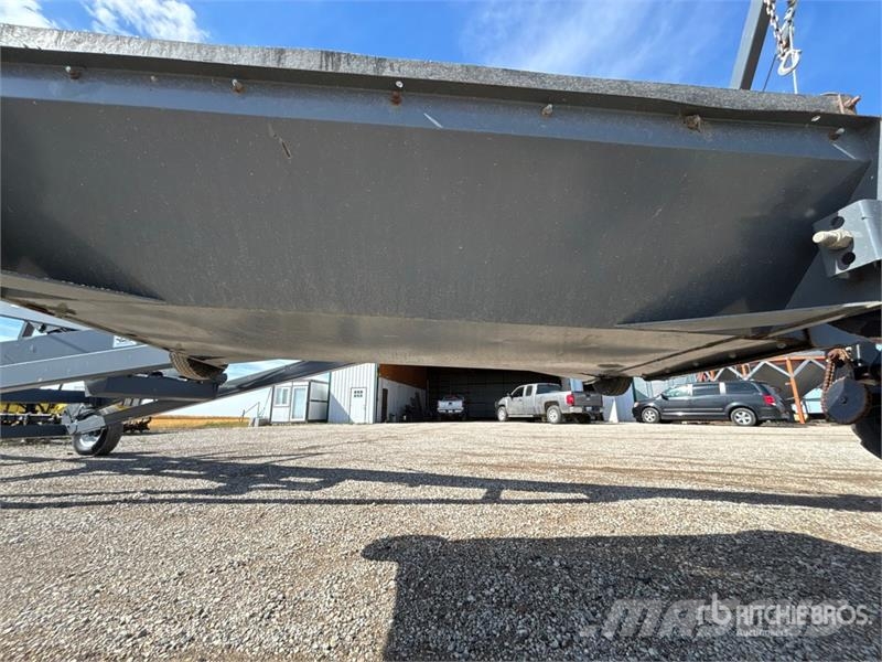 Meridian 1385 13 in x 85 ft Swing Grain Auger Dopravné zariadenia