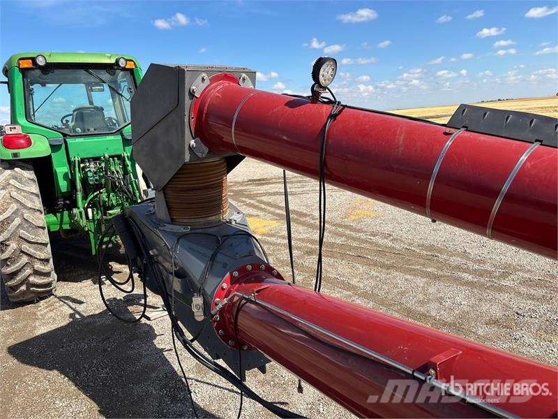 Meridian 1385 13 in x 85 ft Swing Grain Auger Dopravné zariadenia