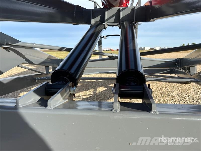 Meridian 1395 13 in x 95 ft Swing Grain Auger Transportēšanas aprīkojums