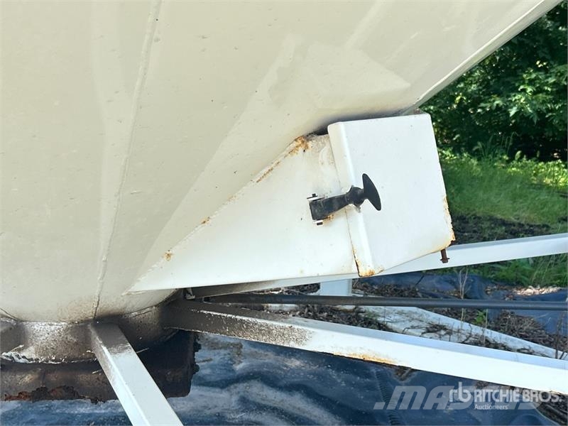 Meridian 1620 +/- 4000 bu Smooth Wall Hopper Grain Bin Stroje a zařízení pro zpracování a skladování zemědělských plodin - Jiné