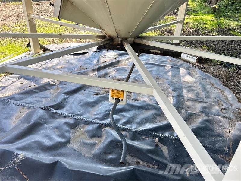 Meridian 1620 +/- 4000 bu Smooth Wall Hopper Grain Bin Stroje a zařízení pro zpracování a skladování zemědělských plodin - Jiné