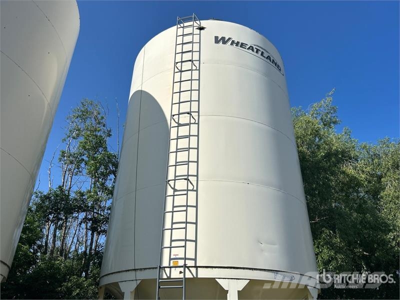 Meridian 1620 +/- 4000 bu Smooth Wall Hopper Grain Bin Машини та обладнання для обробки і зберігання зерна - Інші