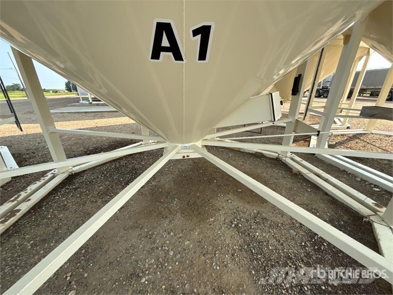 Meridian 1620 +/- 4100 bu Smooth Wall Hopper Grain Bin Агрегати/машини за обработка и съхранение на зърно - Други