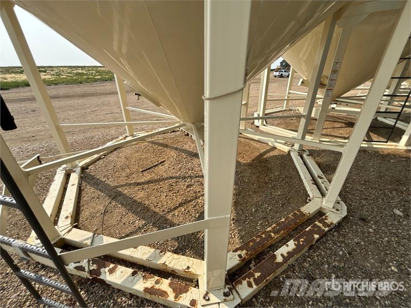 Meridian 1620 +/- 4100 bu Smooth Wall Hopper Grain Bin Агрегати/машини за обработка и съхранение на зърно - Други