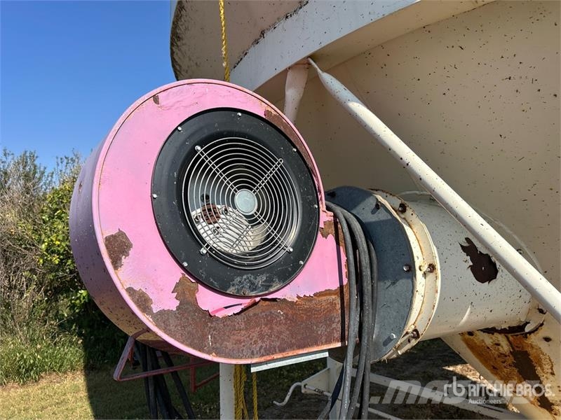 Meridian +/- 2000 bu Smooth Wall Hopper Grain Bin Afgrødehåndtering - Andet udstyr