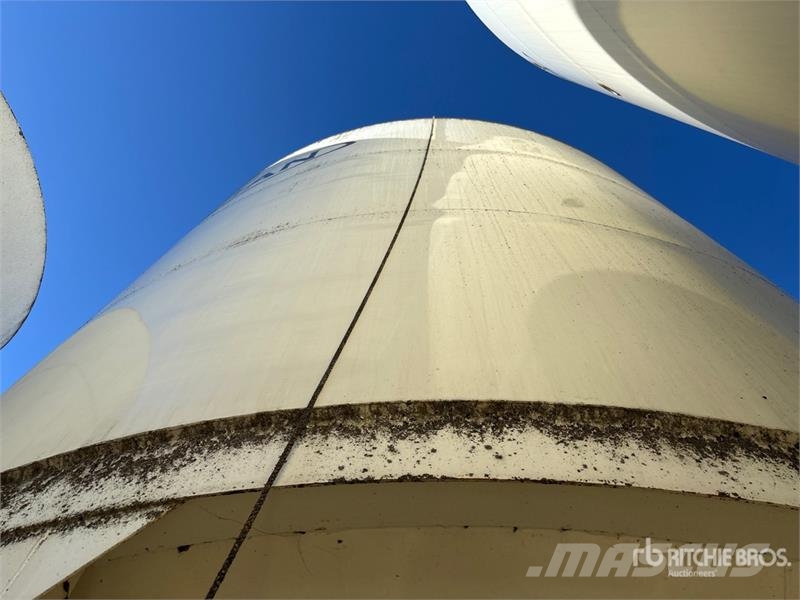 Meridian +/- 2500 bu 3 Ring Smooth Wall Hopper Grain Bin وحدات / آلات معالجة المحاصيل وتخزينها - أخرى