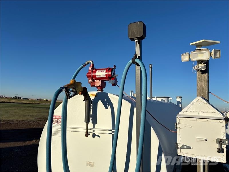 Meridian 2800 gal Diesel Fuel Tank Réservoirs de carburant et d'additifs