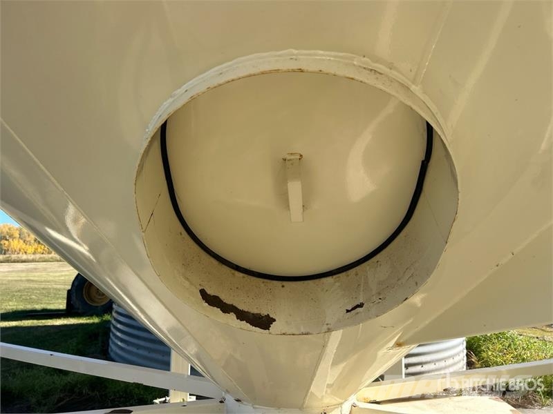 Meridian +/- 3100 bu Smooth Wall Hopper Grain Bin Ekin işleme ve depolama üniteleri/makineleri - Digerleri