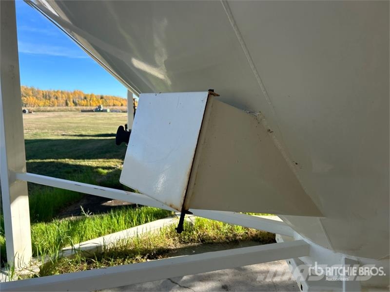 Meridian +/- 3100 bu Smooth Wall Hopper Grain Bin Stockage, conditionnement - Autres