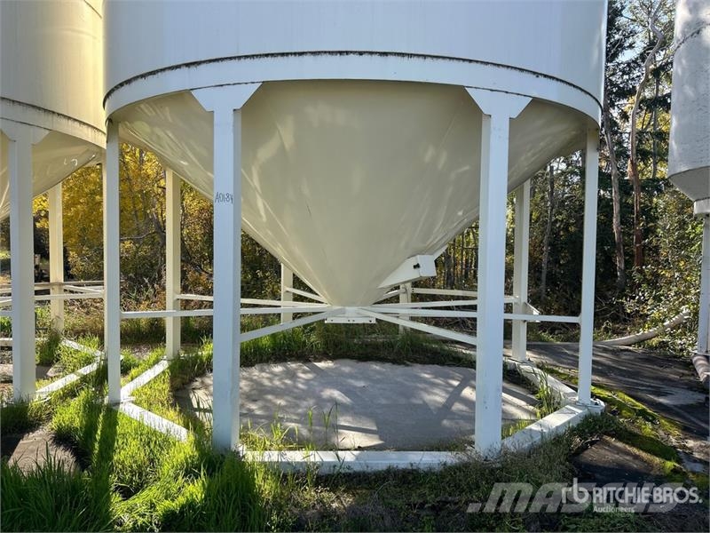 Meridian +/- 3100 bu Smooth Wall Hopper Grain Bin Stockage, conditionnement - Autres