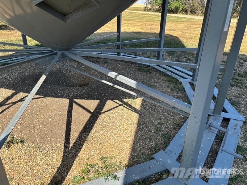 Meridian +/- 4900 bu 5 Ring Hopper Grain Bin Afgrødehåndtering - Andet udstyr