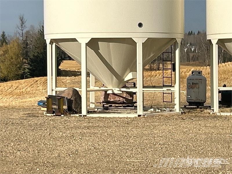 Meridian 81620 +/- 4100 bu Smooth Wall Hopper Grain Bin وحدات / آلات معالجة المحاصيل وتخزينها - أخرى