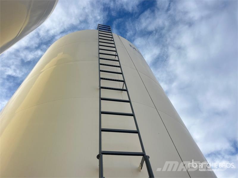Meridian 81620 +/- 4100 bu Smooth Wall Hopper Grain Bin وحدات / آلات معالجة المحاصيل وتخزينها - أخرى
