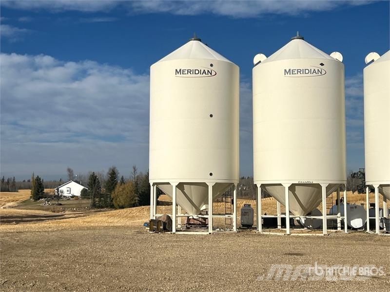 Meridian 81620 +/- 4100 bu Smooth Wall Hopper Grain Bin وحدات / آلات معالجة المحاصيل وتخزينها - أخرى