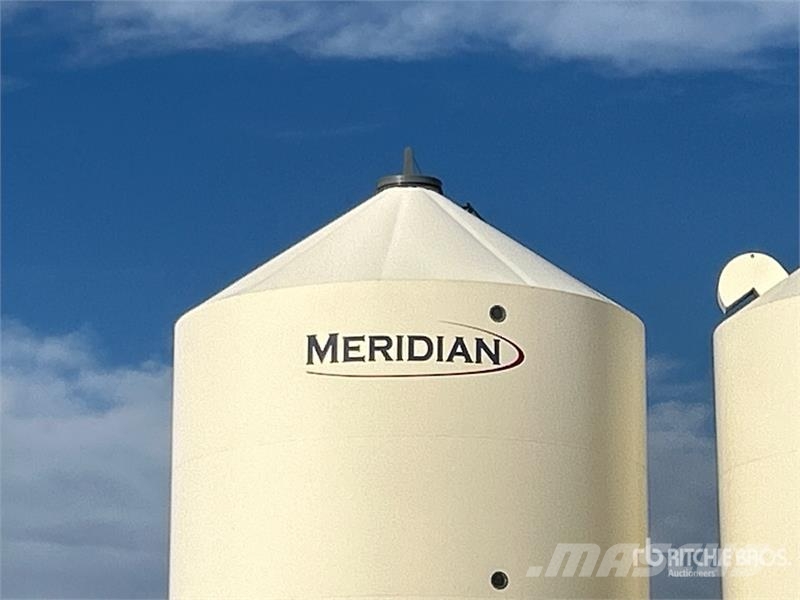 Meridian 81620 +/- 4100 bu Smooth Wall Hopper Grain Bin وحدات / آلات معالجة المحاصيل وتخزينها - أخرى