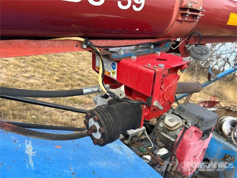 Meridian HD8-39 8 in x 39 ft Grain Auger 運搬設備