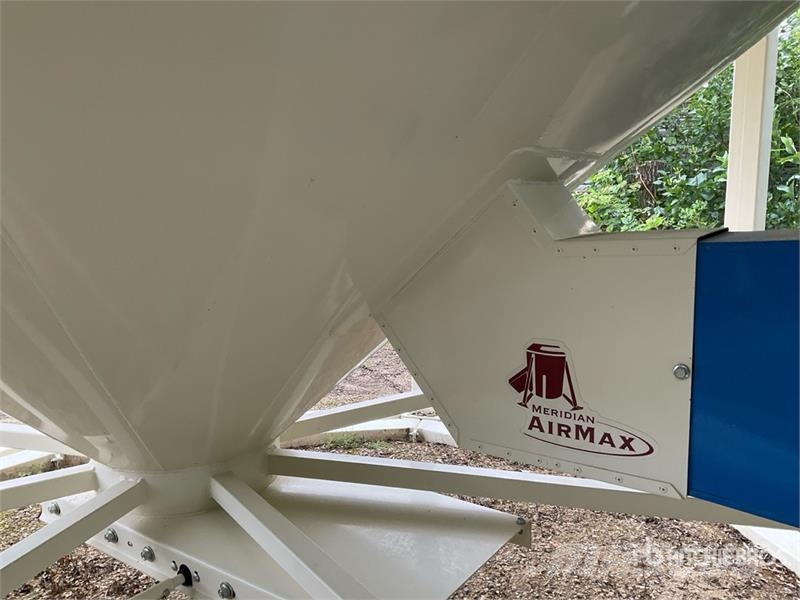 Meridian MGM5300 +/- 5300 bu Smooth Wall Hopper Grain Bin Sonstige Ernte Verarbeitung und -lagerung