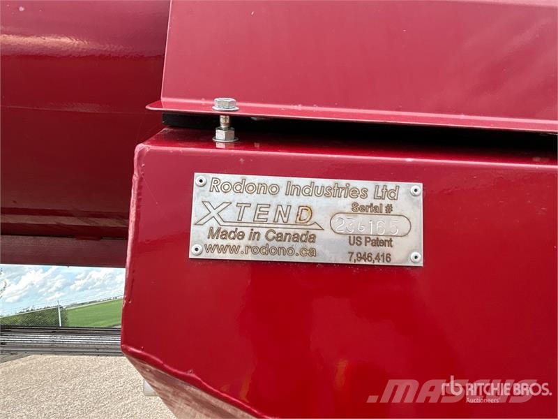 Meridian SLMD14-95 14 in x 95 ft Telescopic Swing Grain Aug معدات نقل