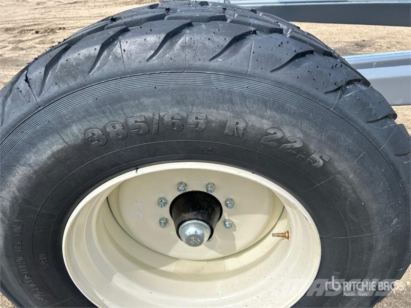 Meridian SLMD14-95 14 in x 95 ft Telescopic Swing Grain Aug معدات نقل