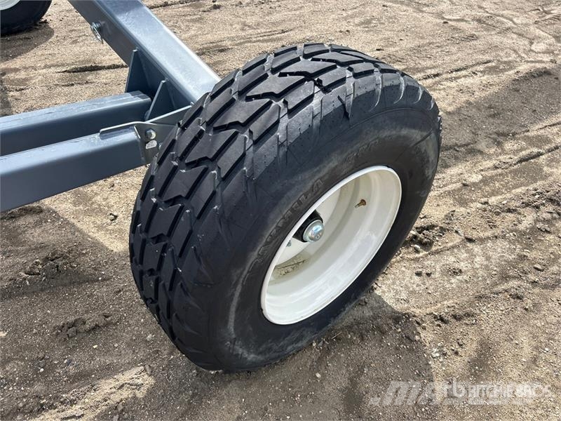 Meridian SLMD14-95 14 in x 95 ft Telescopic Swing Grain Aug معدات نقل