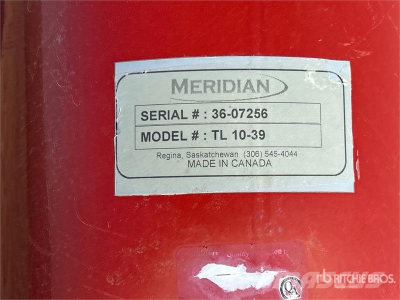 Meridian TL10-39 10 in x 39 ft Grain Auger Sauterelle, tapis roulant, vis sans fin