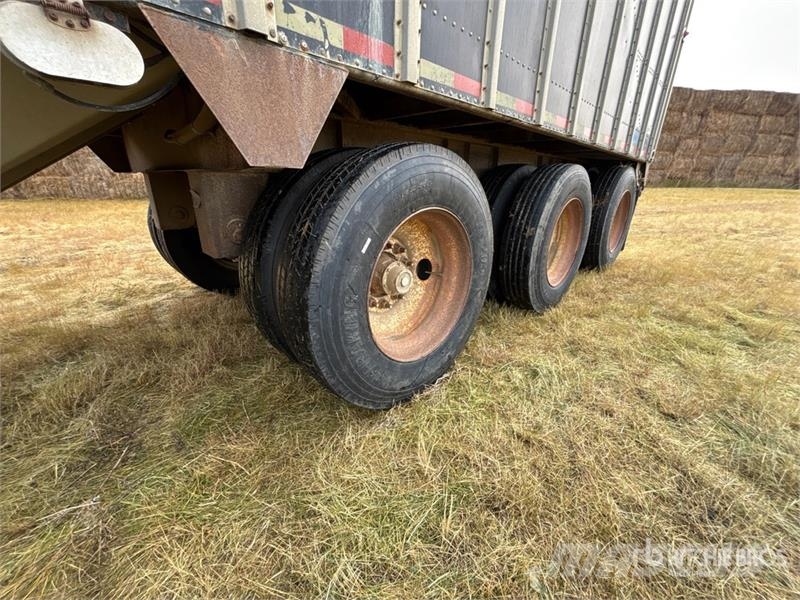 Merritt 45 ft Tri/A Grain Trailer Carros de trasladar grano