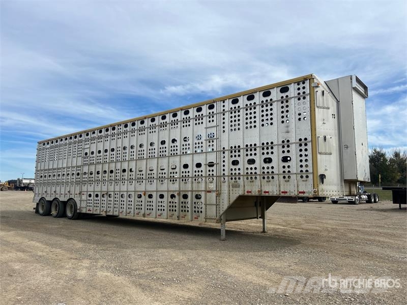 Merritt 53 ft Tri/A Livestock Trailer Dzīvnieku transportēšanas piekabes