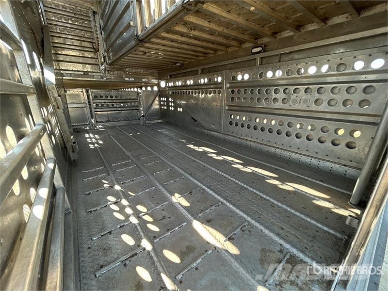 Merritt Cattle Drive Gold Line 53 ft Tri/A Livestock Trail Ремаркета за превоз на животни