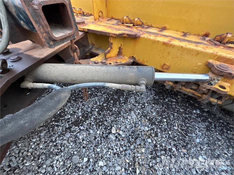 Metal Pless 12 ft 2 Way Snow Plow - Fits Tractor Snežne daske i plugovi