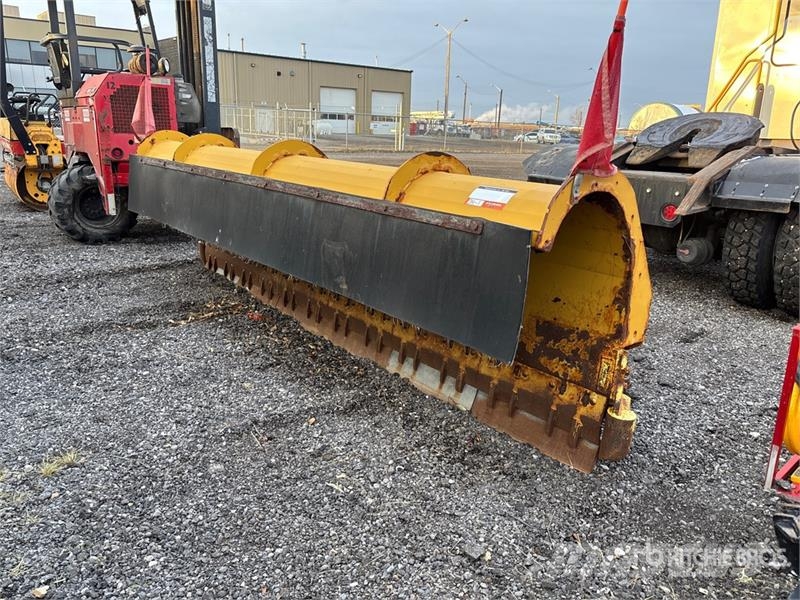 Metal Pless 12 ft 2 Way Snow Plow - Fits Tractor Snežne daske i plugovi