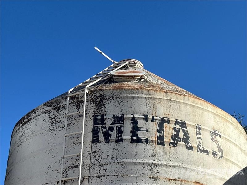 Metals +/- 1800 bu Smooth Wall Hopper Grain Bin Macchine/unitá di lavorazione e stoccaggio/altri