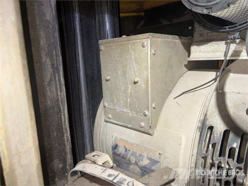 Metrolite DLT-18HD 15 kW Light Tower Lichtmasten