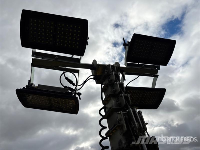 Metrolite DLT18KW 15 kW Light Tower Tour d'éclairage