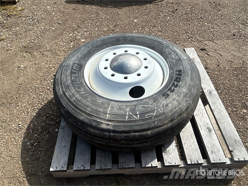 Michelin 11R22.5 Tires Tyres, wheels and rims