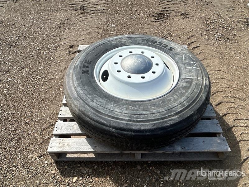 Michelin 11R22.5 Tires Tyres, wheels and rims