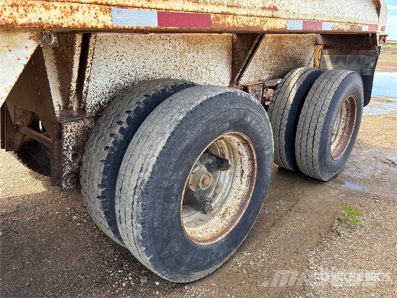 Midland 30 ft T/A Belly Dump Trailer Sora- ja kippiperävaunut