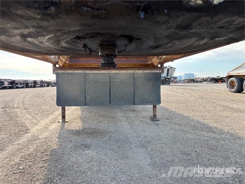 Midland 38 ft Tri/A Belly Dump Trailer مقطورات قلابة