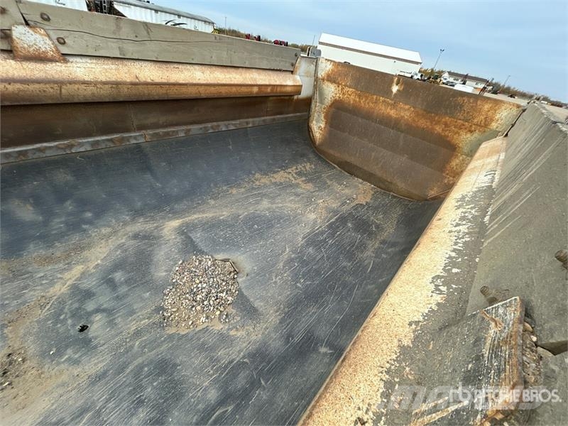 Midland SLX3 34 ft Tri/A End Dump Trailer مقطورات قلابة