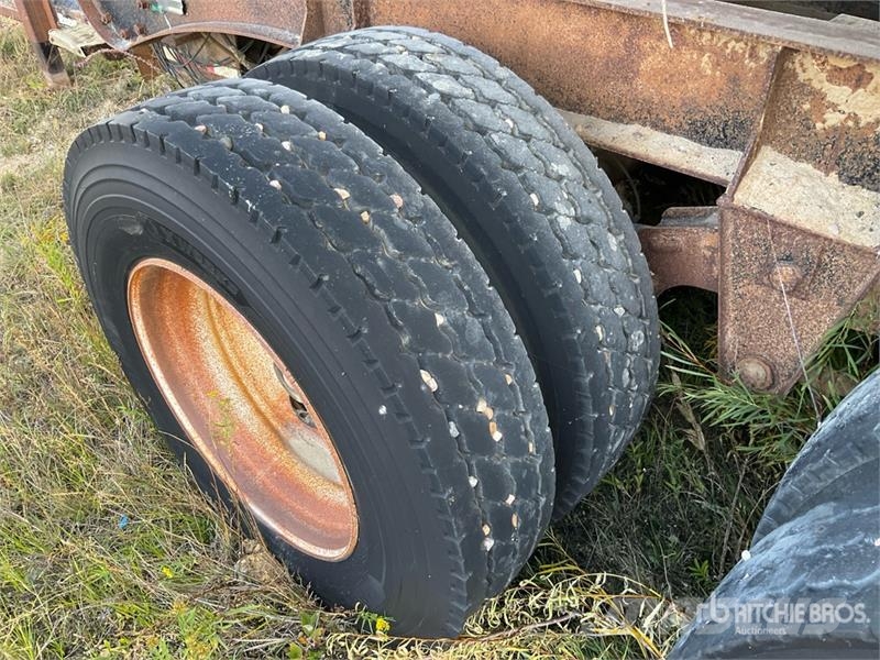 Midland XL2100 14 ft T/A Pup End Dump Trailer Damperli römorklari