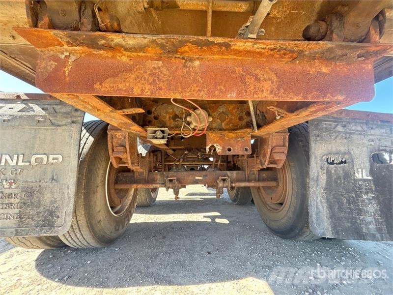 Midland XL2100 15 ft T/A Pup Dump Trailer Bañera