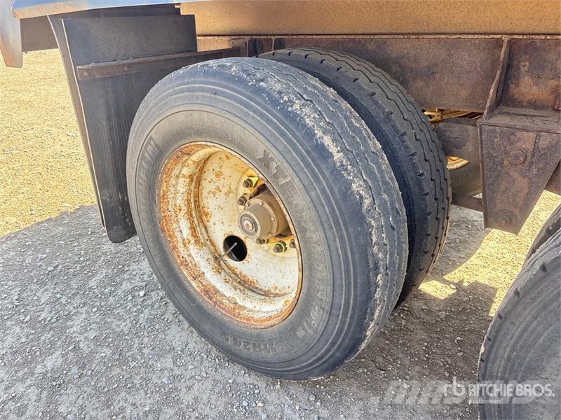 Midland XL2100 15 ft T/A Pup Dump Trailer Damperli römorklari
