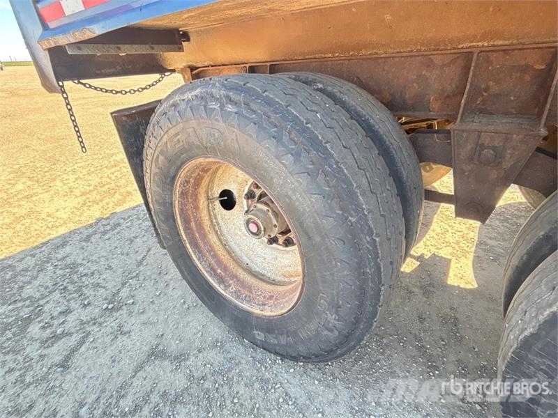 Midland XL2100 15 ft T/A Pup Dump Trailer Bañera
