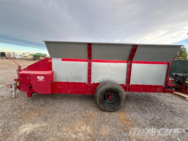 Mill Creek 706 S/A Hydraulic Side Discharge Row Mu Farm machinery