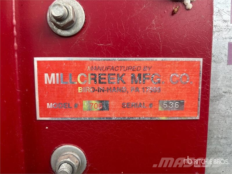 Mill Creek 706 S/A Hydraulic Side Discharge Row Mu Farm machinery