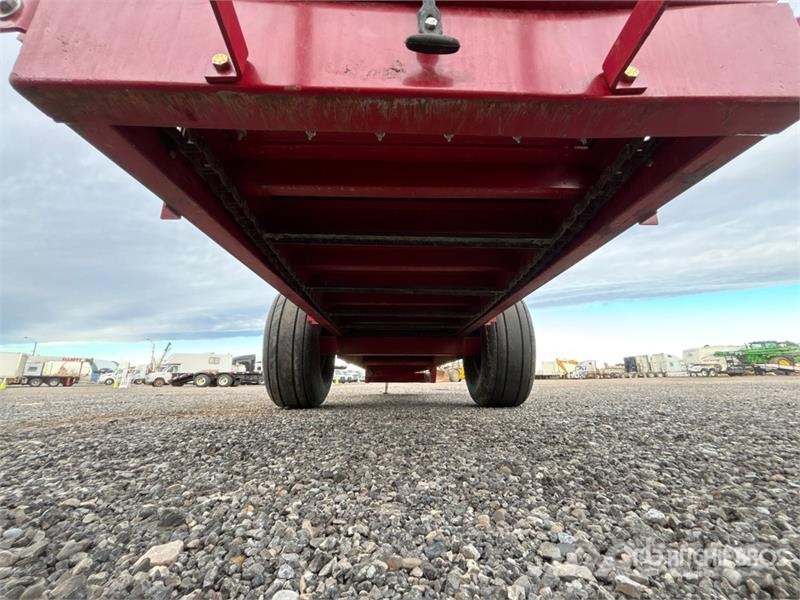 Mill Creek 706 S/A Hydraulic Side Discharge Row Mu Farm machinery